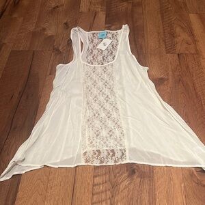 NWT H.I.P. Woman’s Cream Laced Tank Size L
